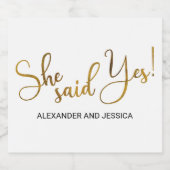 Étiquettes Pour Bouteilles De Vin Mousseux Elle A Dit Oui (Étiquettes simples)