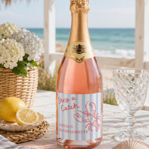 Étiquettes Pour Bouteilles De Vin Mousseux Elle est un atout Bachelorette
