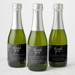 Étiquettes Pour Bouteilles De Vin Mousseux Frilly Silver sur le Merci Mariage noir Mini