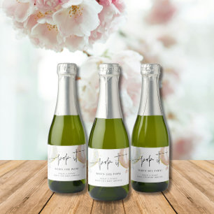 Étiquettes Pour Bouteilles De Vin Mousseux Le genre révèle Pop it quand elle pop Baby shower