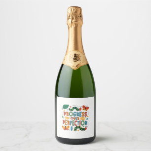 Étiquettes Pour Bouteilles De Vin Mousseux Progrès sur la perfection des bogues Kndergarten
