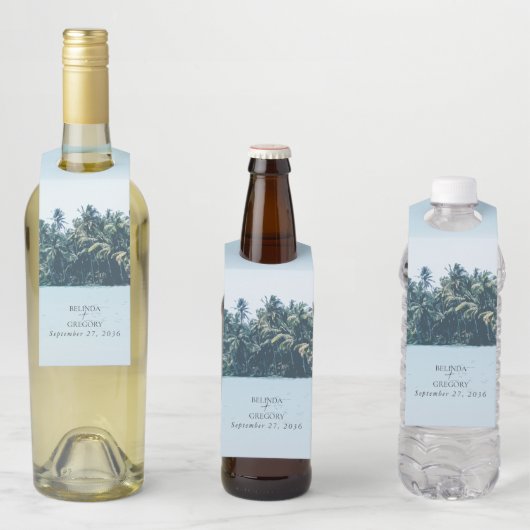 Étiquettes Pour Bouteilles Mariage tropical à l'aquarelle Palmiers & Plage (En situation)