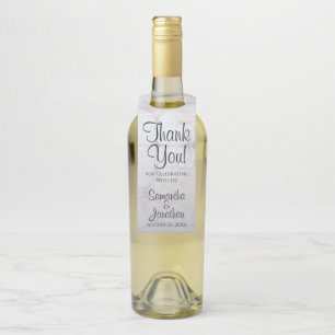 Étiquettes Pour Bouteilles Pivoines blanches Écriture moderne Mariage Remerci