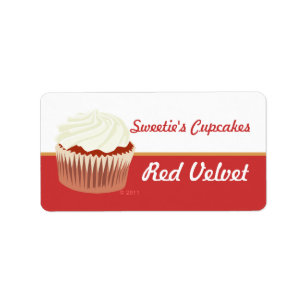 Étiquettes rouges de petit gâteau de velours