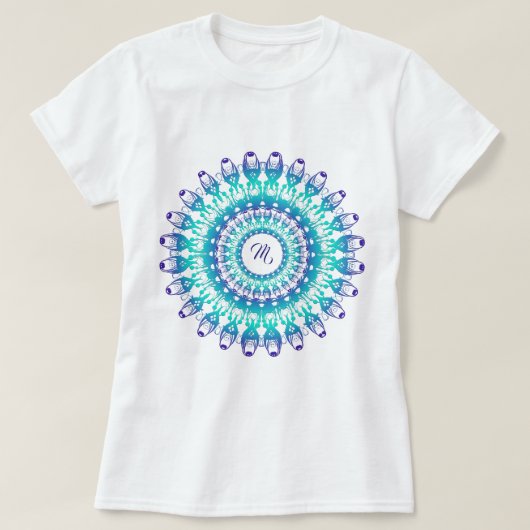 Etnische blauwgroen mandala. monogram. t-shirt (Design voorkant)
