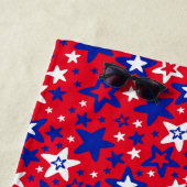 Étoiles bleues et blanches sur serviette de bain r (En situation)