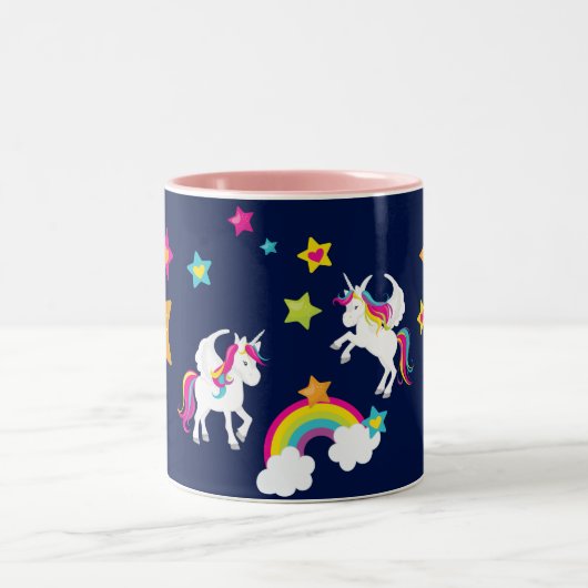 Étoiles d'arc-en-ciel de licorne. Tasse de conte (Centre)