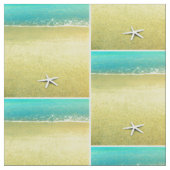 Étoiles de mer sur le tissu de plage (Fermer)