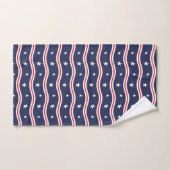 Étoiles rouges blanches et bleues et rayures ondul (Serviette à main)
