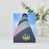 être la carte postale légère (Debout devant)