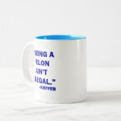 "Être un criminel n'est pas" tasse illégale (Devant gauche)