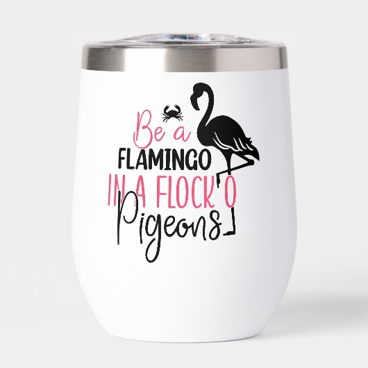Être un flamant rose dans une volée de pigeons (Avant)