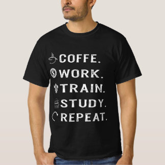 Étude du train de travail du café T-shirt répétiti