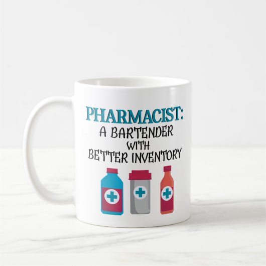 Étudiant de PharmD de tasse de café d'obtention du (Gauche)