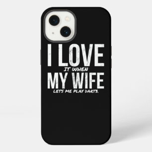 Etui iPhone 13 J'adore quand ma femme me laisse jouer aux fléchet