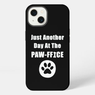 Etui iPhone 13 Juste une autre journée au Paw-ffice Chien mignon