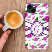 Etui iPhone 13 monogramme customisé à la floraison violette