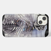 Etui iPhone 13 Monogramme CyborgX de la récolte (Verso Horizontal)