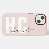 Etui iPhone 13 Nom du monogramme de script rose pâle (Verso Horizontal)