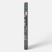 Etui iPhone 13 Papier peint Tudor Rose de William Morris (Côté gauche)