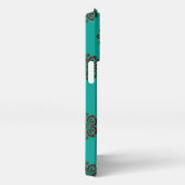 Etui iPhone 13 Pro "Crimson Scrolls - Bold Elegance" (Côté droit)