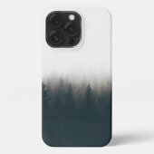 Etui iPhone 13 Pro Foggy Forest Pine Mountain Art esthétique (Verso)