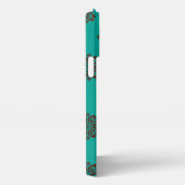 Etui iPhone 13 Pro Max "Crimson Scrolls - Bold Elegance" (Côté droit)