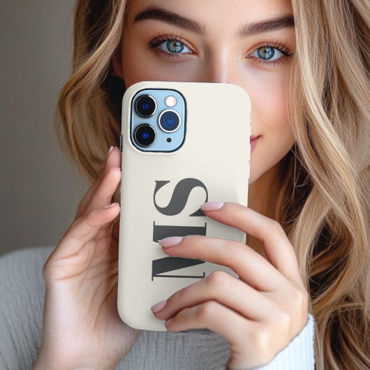 Etui iPhone 13 Pro Max Étui simple avec monogramme crème initial