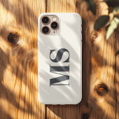 Etui iPhone 13 Pro Max Étui simple avec monogramme crème initial