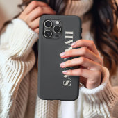 Etui iPhone 13 Pro Max Gris et Crème nom personnalisé simple