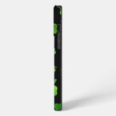 Etui iPhone 13 Pro Max Irlandais Green Clovers à quatre feuilles Lucky (Côté gauche)