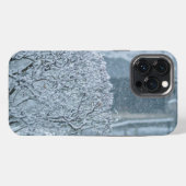 Etui iPhone 13 Pro Max Neige tombant dans les arbres (Verso Horizontal)