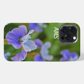Etui iPhone 13 Pro Max Portrait de fleur d'Iris bleu avec initiales perso (Verso Horizontal)