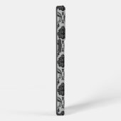 Etui iPhone 13 Pro Motif Damassé Rococo Noir sur Gris (Côté droit)
