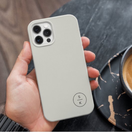 Étui simple moderne avec monogramme