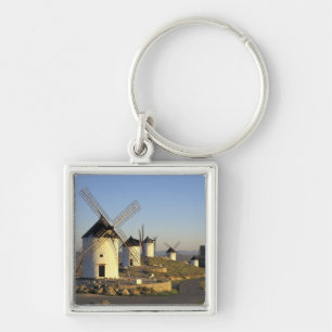 EU, Spanje, La Mancha, Consuegra. Windmolens en Sleutelhanger