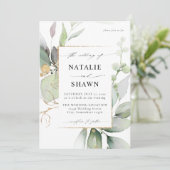 Eucalyptus Glow Gold Greenery Wedding Kaart (Staand voorkant)