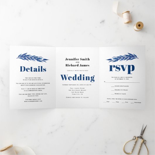 Eucalyptus-vertakking in blauwe kleur herfstbruilo drieluik uitnodiging (Binnen)