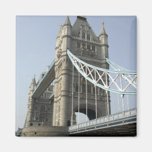 Europa, Engeland, Londen. Tower Bridge over de Magneet