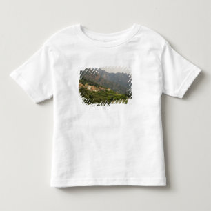Europa, Frankrijk, Corsica, Ota. Stad Ota en Kinder Shirts