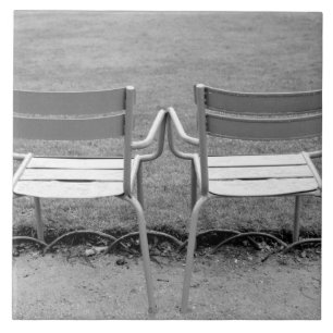 Europa, Frankrijk, Parijs. Stoelen, Jardin du 2 Tegeltje