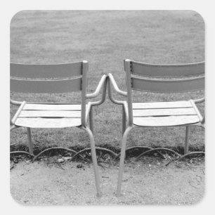 Europa, Frankrijk, Parijs. Stoelen, Jardin du 2 Vierkante Sticker