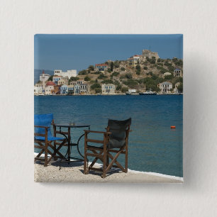 Europa, Griekenland, Kastellorizo: stoelen op de r Vierkante Button 5,1 Cm