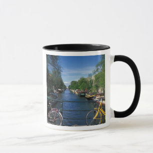 Europa, Holland, Amsterdam, gele fiets en Mok