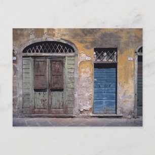 Europa, Italië, Lucca. Deze oude deuren voegen Briefkaart
