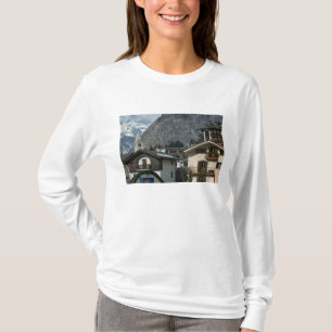 Europa, Italië, Valle d'Aosta, COURMAYEUR: Plaats T-shirt