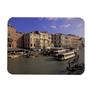 Europa, Italië, Venetië, Botverkeer bij Rialto Magneet