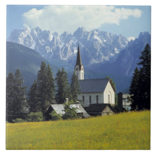 Europa, Oostenrijk, Gosau. De torenspits van de ke Tegeltje