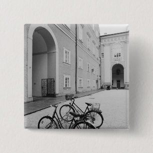 Europa, Oostenrijk, Salzburg. Fietsen op de Vierkante Button 5,1 Cm
