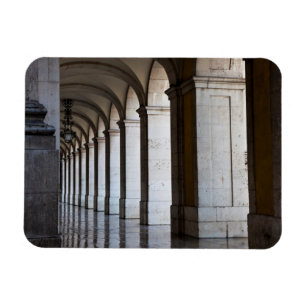 Europa, Portugal, Lissabon. Zuilen van de Arcade Magneet